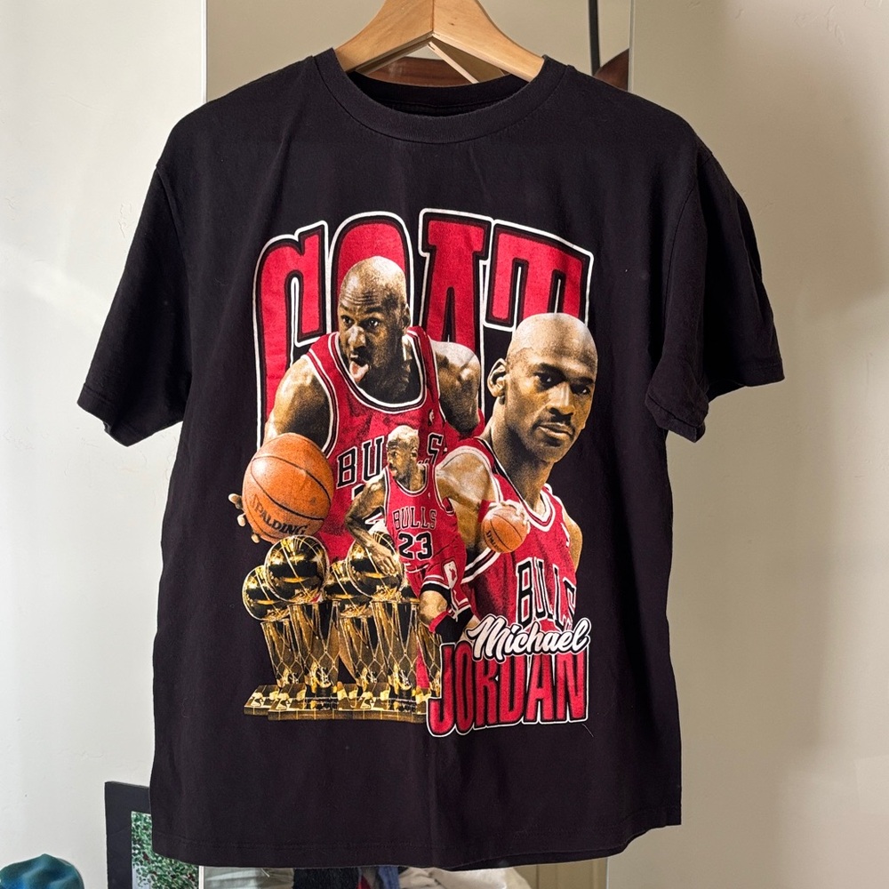 Black GOAT Michael Jordan L Graphic T-Shirt
